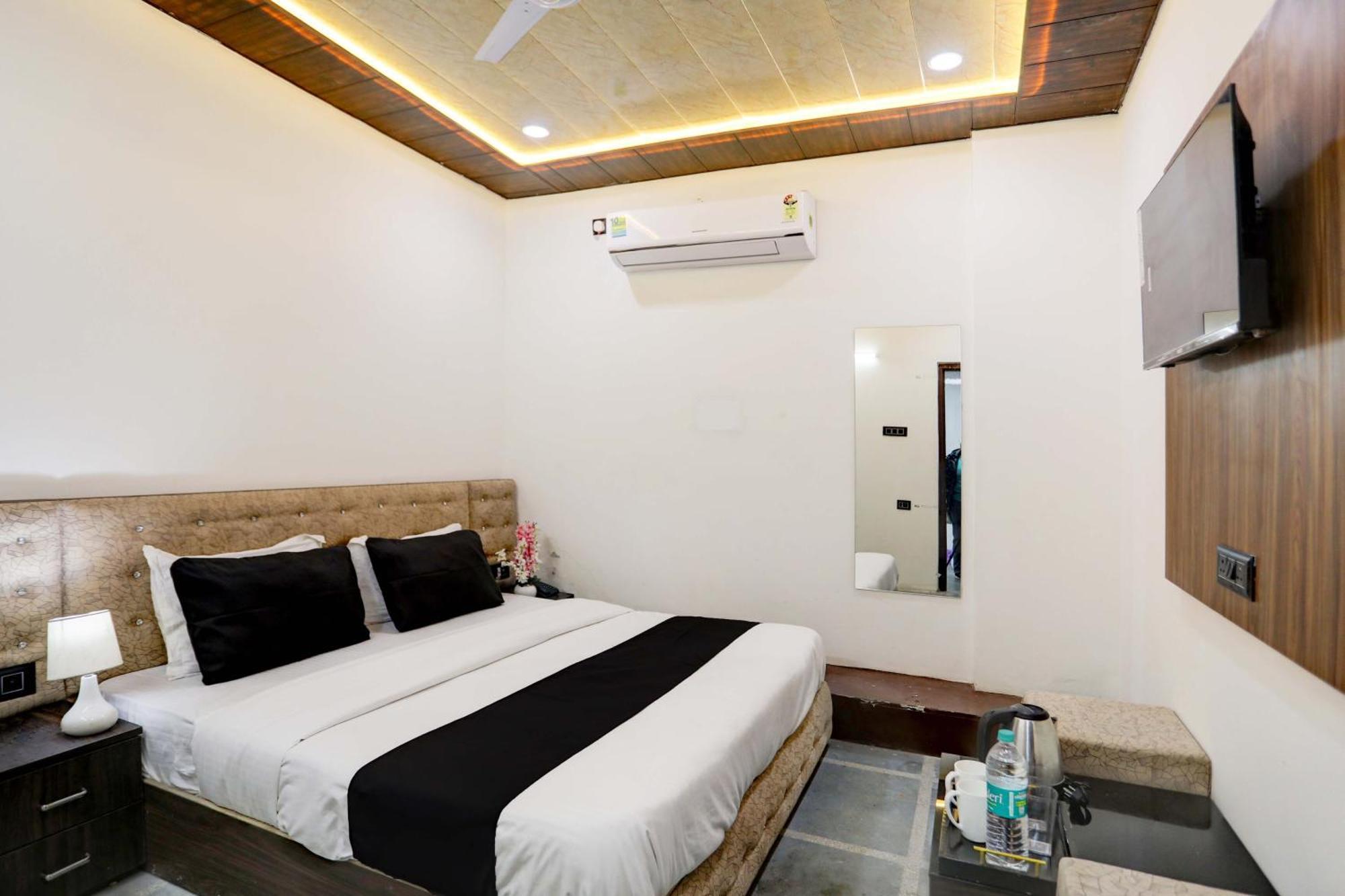 Hotel Collection O Park Paradise 3*
